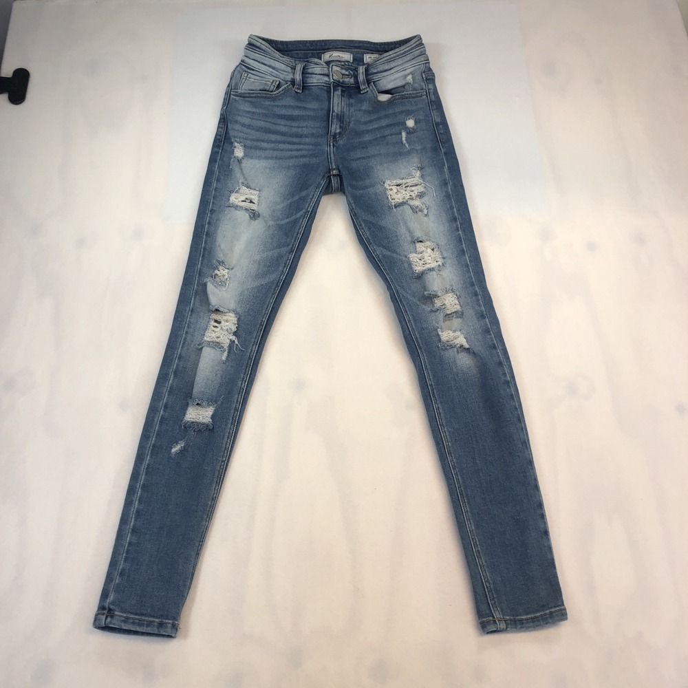 KanCan Jeans  Women  size 24 Style Estilo - very distressed  Skinny Leg